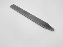 Load image into Gallery viewer, Heavy Duty Aluminum Plant Stake 5/8" x 6" x 8 ga Qty - 5