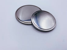 Load image into Gallery viewer, Stainless Steel Coin Blanks - Challenge Coin - Reed Edge - Grooved - Mirror Finish - 32mm, 40 mm